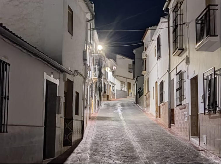 CHZ Public Lighting Case LED Street Lights - Solução de iluminação pública em Palenciana (Córdoba)